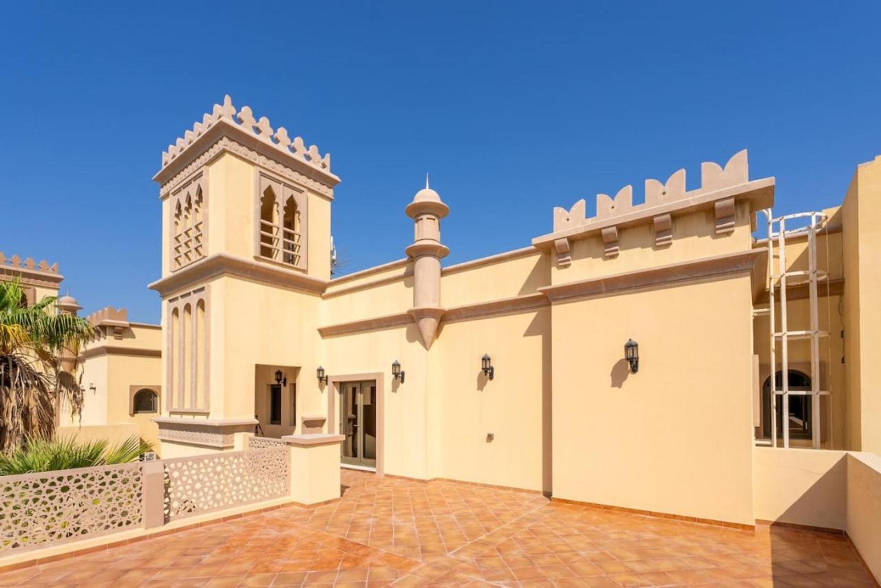 Cozy 4Br Maid Villa At Canal Cove Palm Jumeirah Dubai Exterior photo