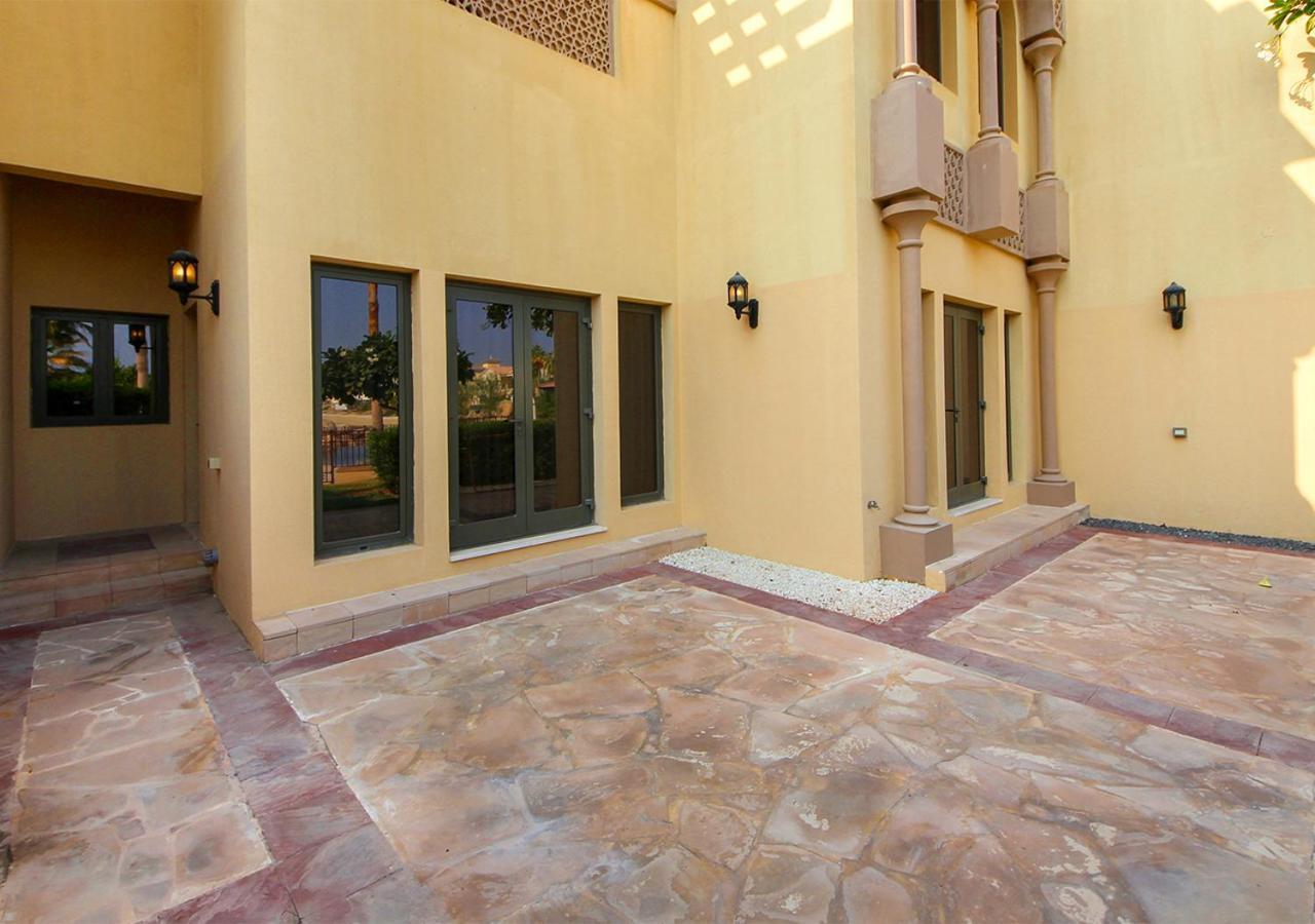 Cozy 4Br Maid Villa At Canal Cove Palm Jumeirah Dubai Exterior photo